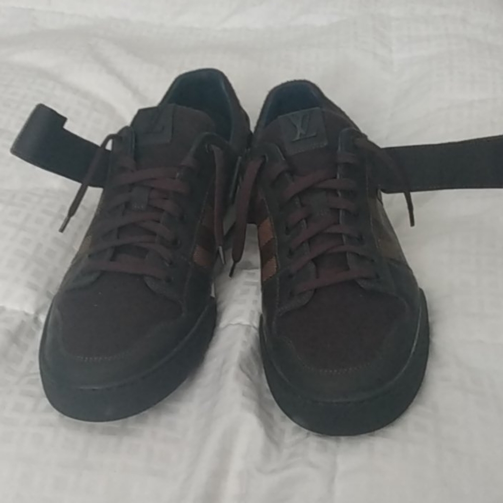 Louis Vuitton Men's Elliptic Damier sneaker